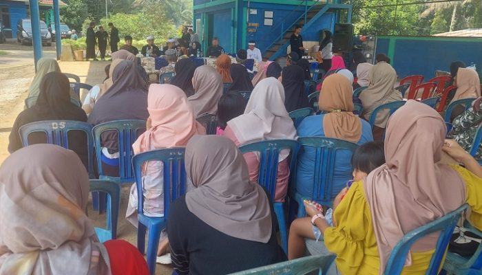 Sudarsono Tinjau Pengelolaan Sampah dan Salurkan Bansos di Cibeureum