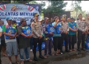 Polres Banjar Salurkan Paket Sembako untuk Tukang Becak Sambut Hari Bhayangkara ke-80
