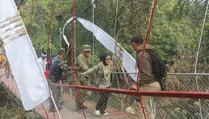 Baru Diresmikan Bupati Pangandaran, Jembatan Pongpet Langsung Patah