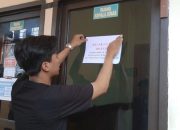 KGMT Segel Ruang Kepala Disdik Banjar, Soroti Dugaan Potongan 22 Persen Revitalisasi Sekolah